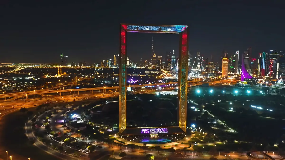 Dubai Frame at night
